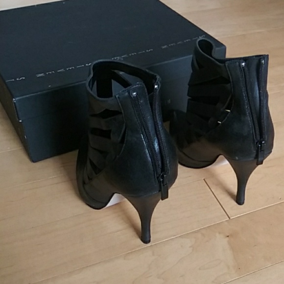 Steven Black leather stilleto booties with cutouts - Picture 2 of 4